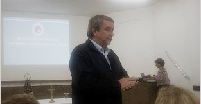 Pe. Tarcisio realiza palestra sobre 11º Plano de Pastoral na Paróquia Nossa Senhora Aparecida